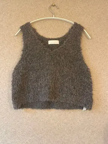 부클레 니트 베스트 차콜 그레이