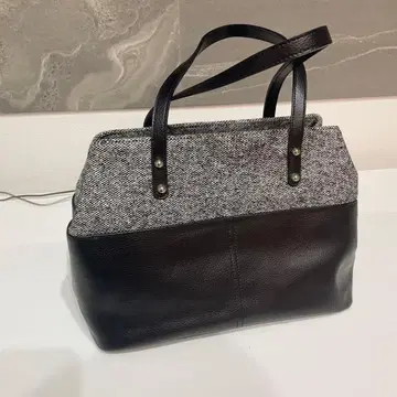 트위드 토트백 블랙/그레이 합성 피혁