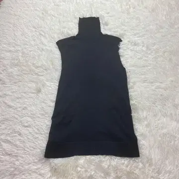 [ STUNNING LURE ] 블랙 터틀넥 니트 베스트