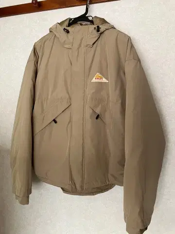 KELTY 후드 부착 베이지 자켓 SM2 콜라보