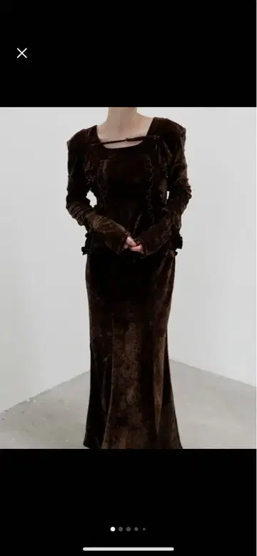 belted velour frill onepiece (brown )