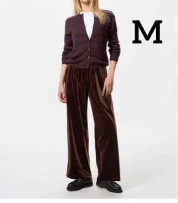 미사용 새상품 UNIQLO 소프트 벨로아 이지 팬츠 M
