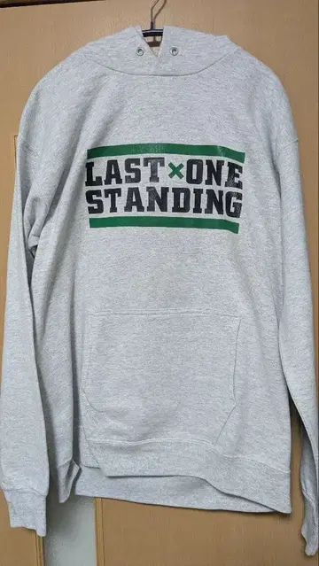 last one standing foodie 후드티 nyhc