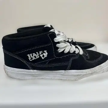 Vans 하프캡 블랙 스니커즈
