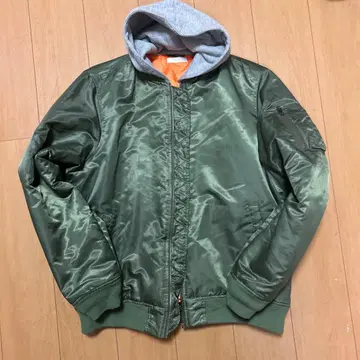 올리브 그린 MA-1 플라이트 자켓