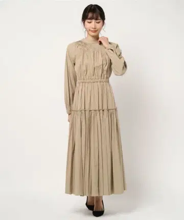 CASA FLINE 턱 슬리브 드레스 베이지