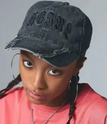 [이번 시즌 완판 아이템] xgirl 블랙 데미지 캡