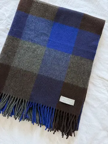 조슈아 에리스 캐시미어 대형 스톨 블루 블록 체크 패턴