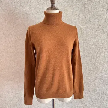 UNIQLO/브라운 캐시미어 100% 터틀넥 스웨터 L