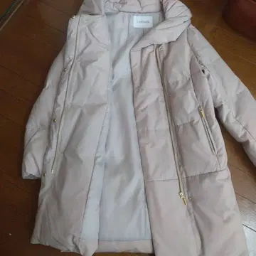 TOTALITE 숄카라 다운