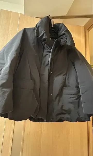 유니클로 +J 하이브리드 다운 질 샌더