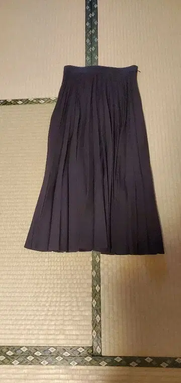 [eclair 게재] MARGARET HOWELL 아코디언 플리츠 스커트