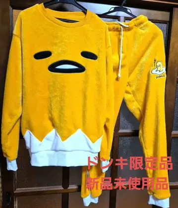 새상품 구데타마 산리오 보아 파자마 룸웨어 돈키 M