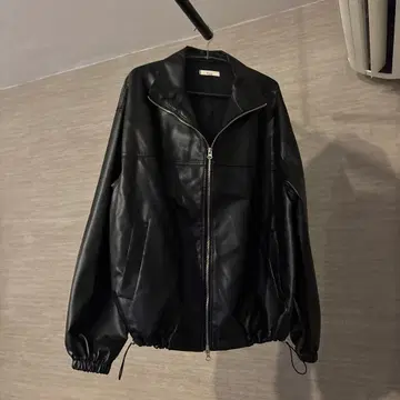 Dd/ing 블랙 가죽풍 자켓