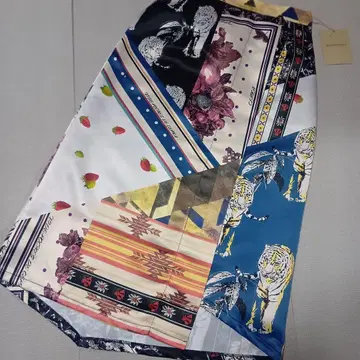 택 포함 새상품 스커트 딸기, 꽃, 호랑이 무늬 38 사이즈