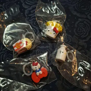 헬로키티 아메리칸 디자인 메지루시 액세서리 세미 컴프