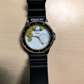 JOE BOXER 스마일리 페이스 시계