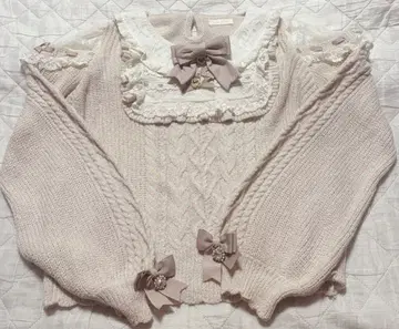 LIZLISA 스퀘어 요크 프릴 니트