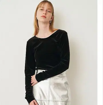 ELENDEEK/엘렌딕 백 오픈 벨루어 탑 블랙