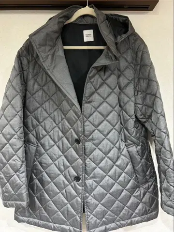 그레이 퀼팅 자켓 후드 부착