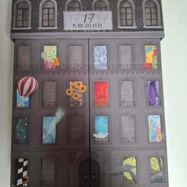 세븐틴 17 IS RIGHT HERE 앨범 판매