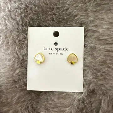 케이트 스페이드 하트 모양 귀걸이 골드/화이트