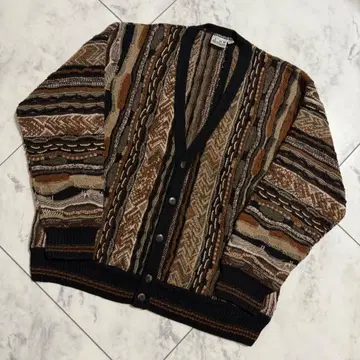 구제 빈티지 니트 가디건 이탈리아제 입체 3D 기하학 패턴