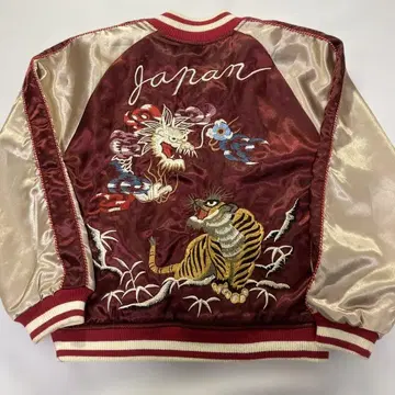 스카잔 수베니어 자켓 용 호 럭셔리 자수 크림슨 아이보리 새틴