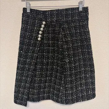 한눈에 럭셔리 펄 버튼 저스길리티 스커트 사이즈 1 [ d16 ]