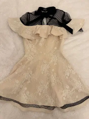 ROBE de FLEURS 프릴 레이스 드레스 S