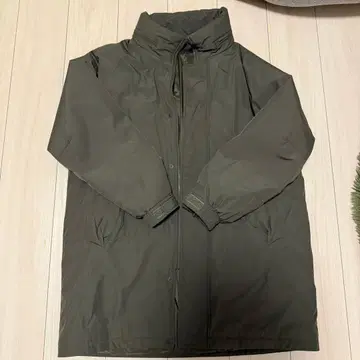 유니클로 방풍 패디드 코트 올리브 M