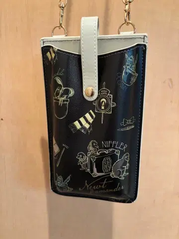 USJ 판타스틱 비스트 니플러 스마트폰 파우치