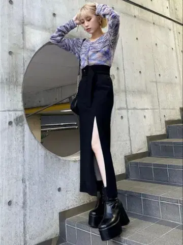 [ MURUA ] 슬릿 타이 트 스커트 블랙