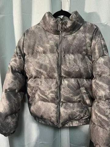 G.E.E.K 그레이 다운 자켓