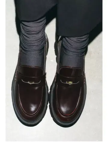 에나멜 가죽풍 모카신 로퍼 26cm