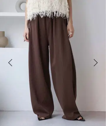 새상품 JEANASIS 접촉 냉감 맨투맨 코쿤 턱 팬츠 조거 팬츠