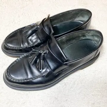 닥터마틴 ADRIAN 태슬 로퍼