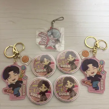 BTS SUGA 키링 캔뱃지 세트
