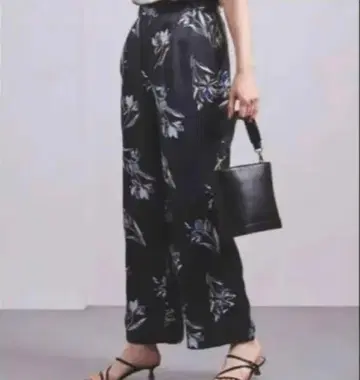 [택 포함 새상품] 플라워 프린트 이지 팬츠 유나이티드 애로우즈