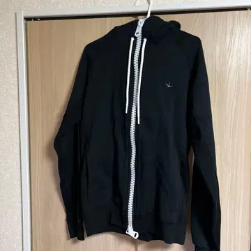 1PIU1UGUALE3 풀 집업 후드 맨투맨