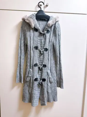 JAYRO 그레이 더플 코트 퍼 포함