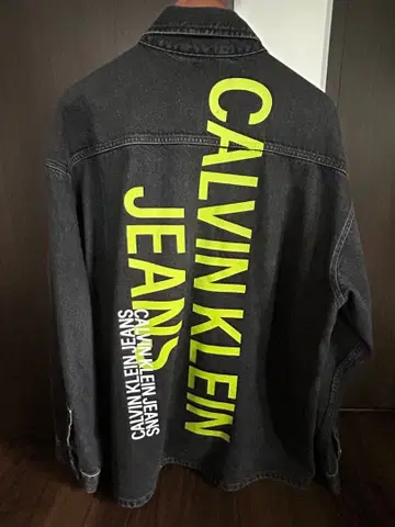 Calvin Klein Jeans 블랙 데님 자켓
