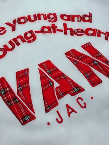 VAN JAC 빨간색 체크 자수 맨투맨