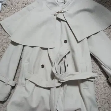 지뢰계 양산형 스나계 코트 화이트 원피스