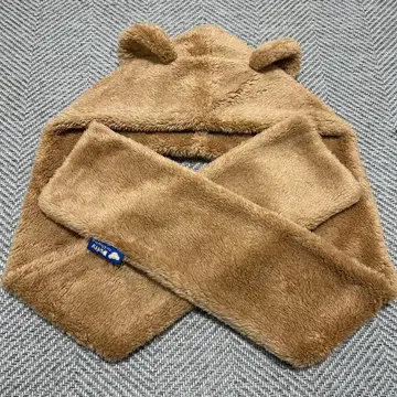 곰 귀 달린 플리스 스카프