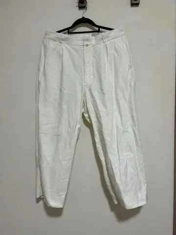 YAECA 화이트 슬랙스