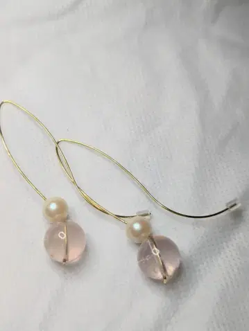 펄과 로즈쿼츠의 백조 링 귀걸이