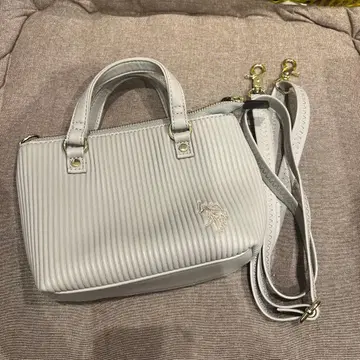 리브 디자인 그레이 숄더백