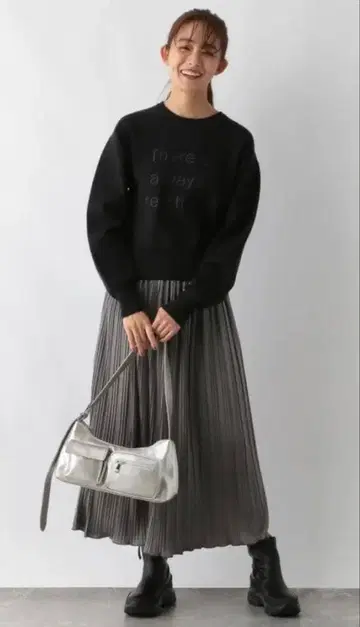 글로벌 워크 셋업 (니트 & 플리츠 스커트)