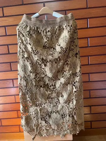 레이스 프린지 롱 스커트 베이지 그레이